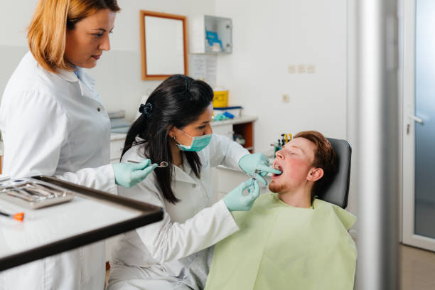 Best Emergency Dentist for Knocked-Out Tooth in Nixon, TX